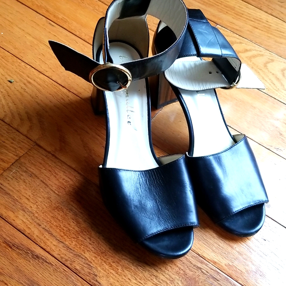 Bettye Muller Black Leather Block Strappy Wilton Heels Sz 7 Condition In Use.